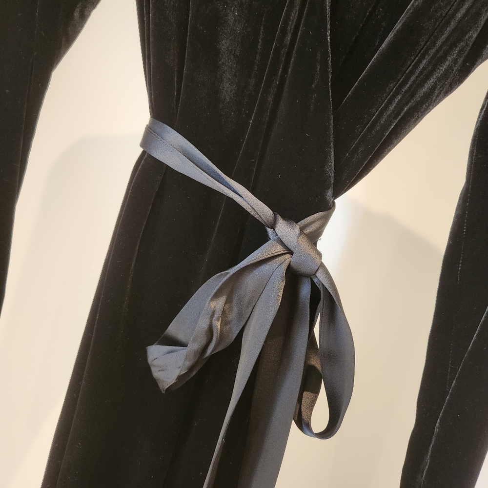 DVF Diane Von Furstenberg Black Velvet Julian Long Wrap Dress Elegant Cocktail 6 - Picture 2 of 12